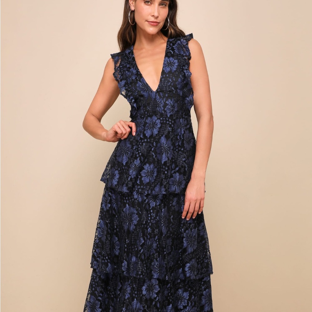 Lulu’s Floral Lace V-Neck Dress - Blue,M,NWT
